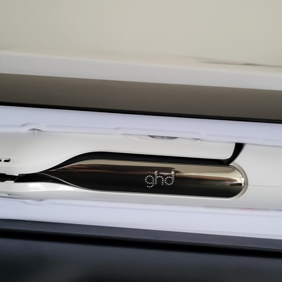 GHD Duet 2-in-1 Hot Air Hair Styler - Picture 3 of 8